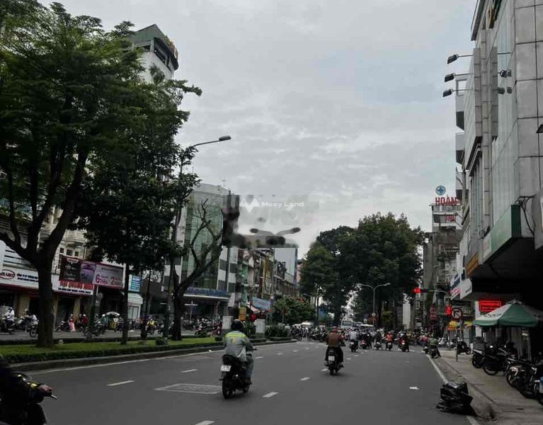 Bán nhà vị trí tiện lợi Quận 5, Hồ Chí Minh giá bán cực kì tốt 46.9 tỷ diện tích khoảng 160m2, hướng Tây nhà nhìn chung có tổng 5 PN-01