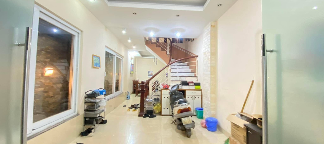Cần bán nhà tại Yên Hòa, Cầu Giấy, Hà Nội. Diện tích 63m2, giá 1,03 tỷ