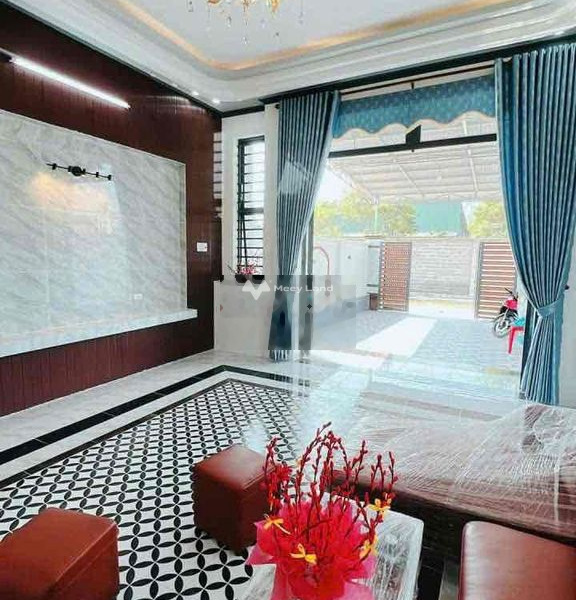 Nhà gồm có 3 PN bán nhà bán ngay với giá thương mại 1.55 tỷ diện tích rộng 120m2 tọa lạc ngay trên Hoàng Phan Thái, Bình Chánh-01