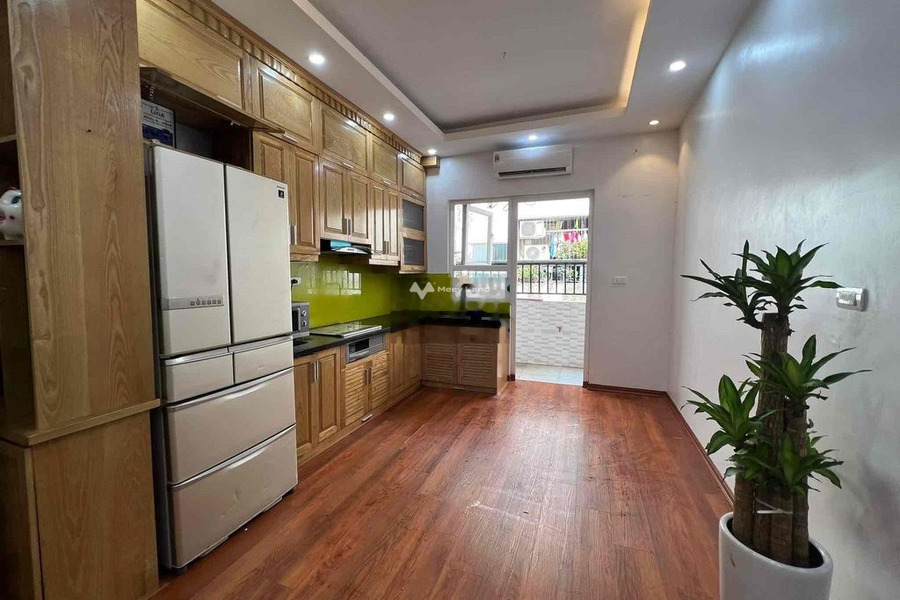 Trong căn hộ này thì có Nội thất đầy đủ, bán căn hộ với diện tích rộng 56m2 vị trí đặt nằm trên Hoàng Mai, Hà Nội giá bán cực rẻ 1.52 tỷ-01