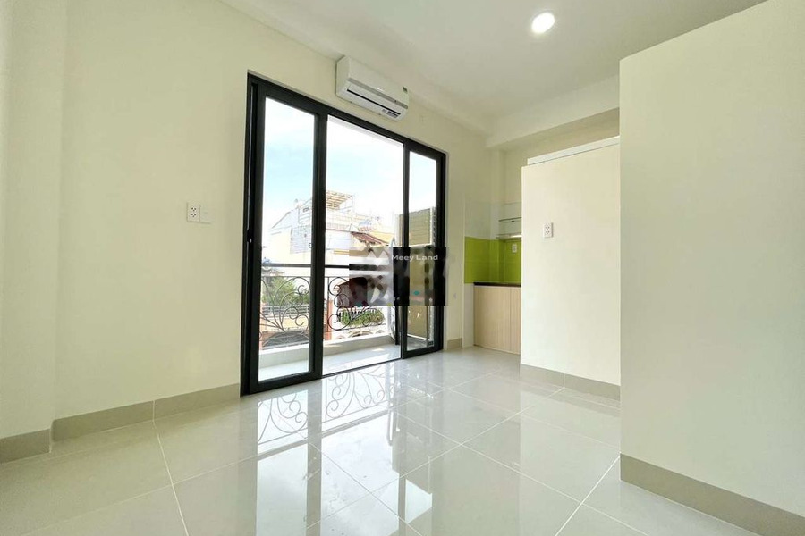 Quận 10, Hồ Chí Minh, cho thuê chung cư thuê ngay với giá siêu tốt chỉ 5.1 triệu/tháng, trong căn hộ này thì gồm 1 PN, 1 WC vị trí siêu đẹp-01