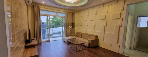Trong căn hộ gồm có 3 phòng ngủ, cho thuê căn hộ vị trí thuận lợi ở Quận 7, Hồ Chí Minh, 3 WC vị trí đắc địa-02