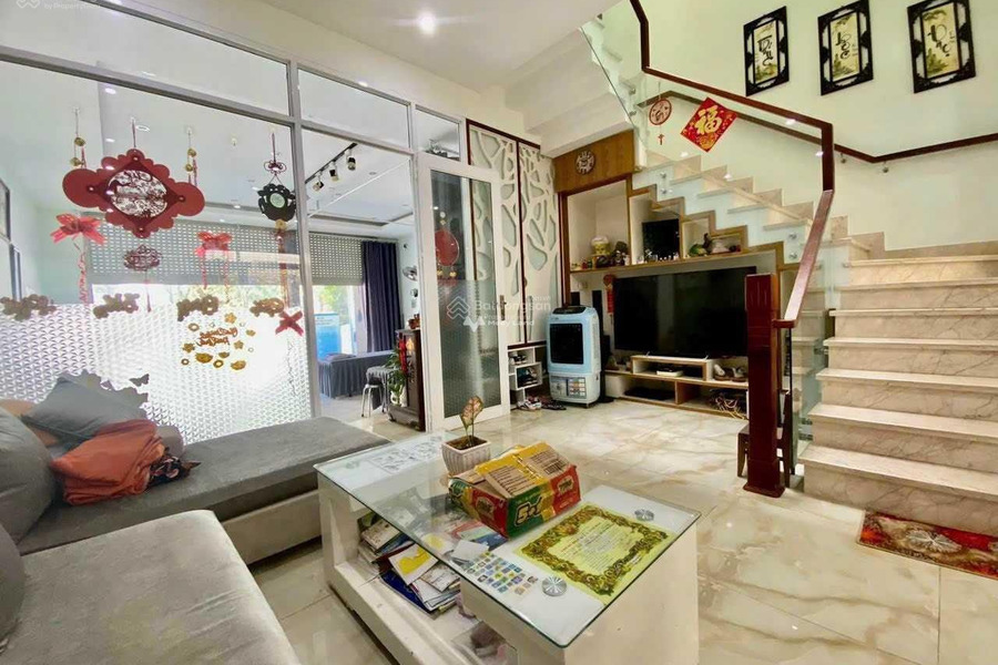 Nhà có 3 phòng ngủ cho thuê nhà ở diện tích gồm 108m2 thuê ngay với giá công khai chỉ 18 triệu/tháng ngay trên Đường B2, Khánh Hòa, hướng Bắc-01
