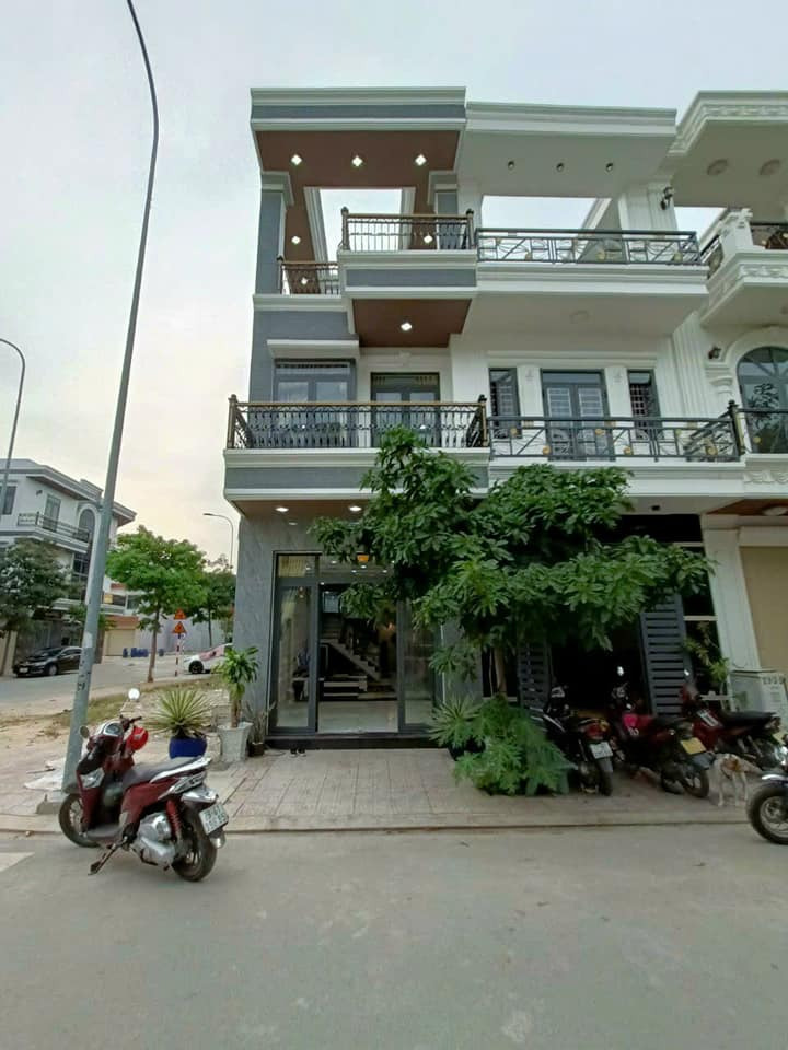 Bán nhà riêng thị xã Thuận An tỉnh Bình Dương giá 3.85 tỷ-0