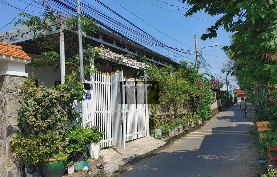 Bán nhà ở diện tích khoảng 135m2 bán ngay với giá hiện tại 3.99 tỷ vị trí phát triển Nguyễn Văn Lộng, Chánh Mỹ-01