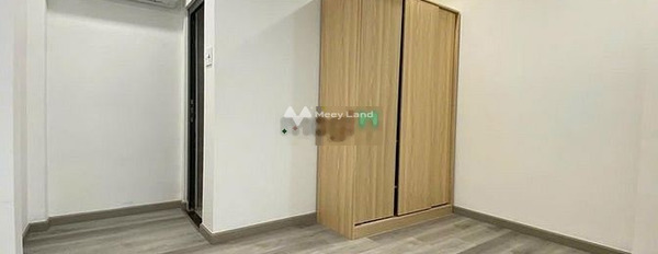 Diện tích 44m2 bán nhà tọa lạc ngay ở Phường 13, Hồ Chí Minh ngôi nhà gồm có 2 phòng ngủ 3 WC còn chần chờ gì nữa. hãy nhấc máy gọi ngay-02