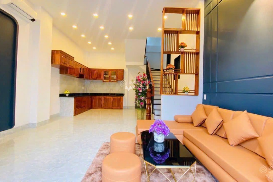 Nhà gồm 4 PN bán nhà ở có diện tích 64.4m2 bán ngay với giá khởi điểm từ 3.25 tỷ vị trí tại Vĩnh Điềm Trung, Nha Trang, hướng Tây - Bắc-01