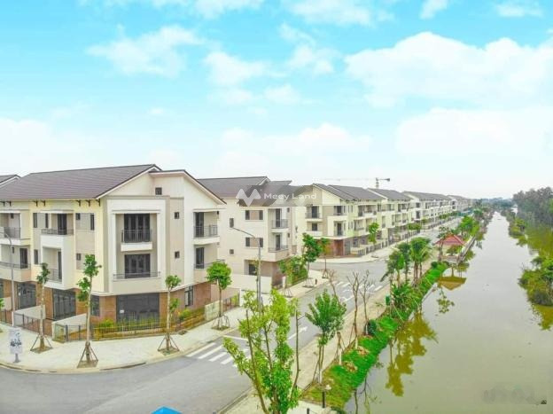 Giá 7.5 tỷ bán nhà có diện tích chung là 90m2 vị trí đẹp ở Long Biên, Tự Nhiên hướng Tây lộ lưu thông ngang 16 mét, 4 WC ở lâu dài-01