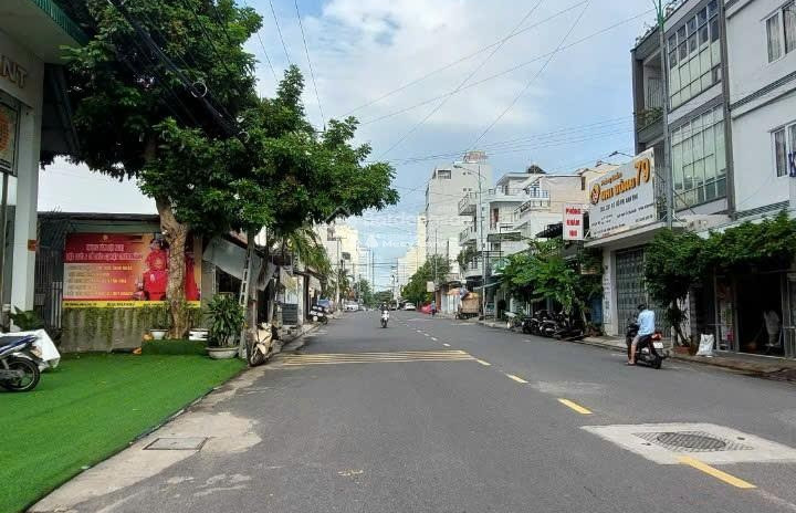 Ngôi nhà gồm có 3 PN bán nhà giá bán hữu nghị chỉ 11.2 tỷ diện tích 109m2 tọa lạc ở Vĩnh Hải, Nha Trang