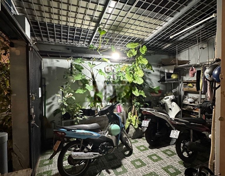 Trong căn nhà này gồm 7 PN bán nhà giá bán công khai chỉ 6.7 tỷ có diện tích rộng 80m2 mặt tiền tọa lạc tại Bình Thạnh, Hồ Chí Minh-01