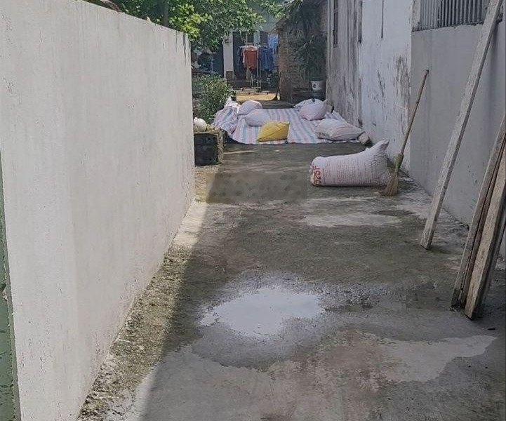 Bán lô góc 50m2 đất TT Chúc Sơn - giá 1,1 tỷ -01