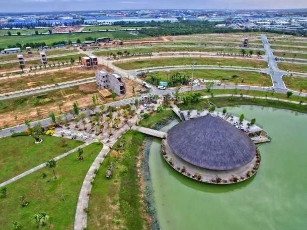 Làng Sen Việt Nam Đức Hòa, Long An bán đất giá bán bàn giao 800 triệu với diện tích chuẩn 85m2