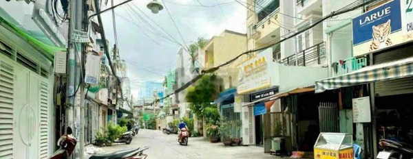 Tổng quan căn này thì có 6 phòng ngủ bán nhà bán ngay với giá hiện tại 10.5 tỷ có diện tích gồm 100m2 mặt tiền tọa lạc ngay Quận 7, Hồ Chí Minh-03