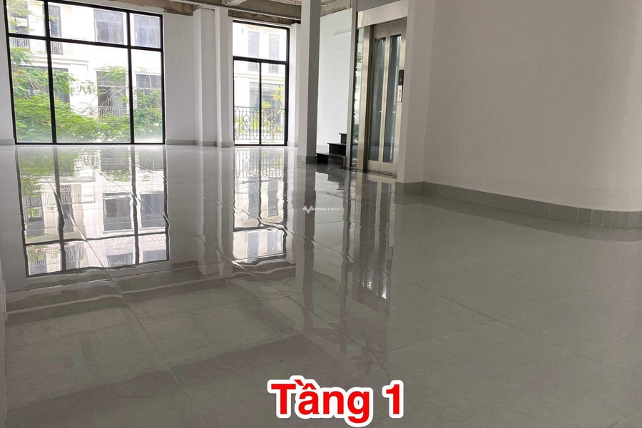 Giá thuê gốc chỉ 40 triệu/tháng cho thuê sàn văn phòng vị trí đặt ở trung tâm Nguyễn Xiển, Quận 9 diện tích khoảng 126m2 nội thất chất lượng Đầy đủ-01