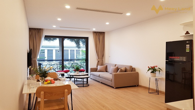 Cho thuê căn hộ dịch vụ tại Từ Hoa, Tây Hồ, 120m2, 2 phòng ngủ, ban công, đầy đủ nội thất mới hiện đại-01