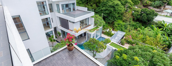 Căn nhà gồm có tất cả 6 phòng ngủ, cho thuê nhà ở diện tích rất rộng 700 m2 giá thuê hấp dẫn từ 50 triệu/tháng vị trí tốt ở Trần Phú, Phường 1-02