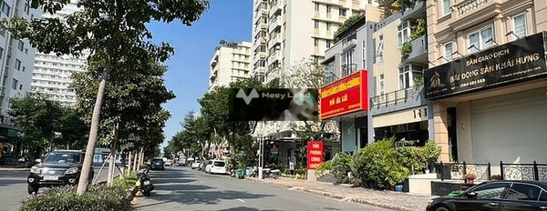 Cho thuê nhà diện tích tổng 126m2 vị trí đặt nằm ngay Tân Phong, Hồ Chí Minh giá thuê cực tốt 55 triệu/tháng, tổng quan ở trong ngôi nhà 5 PN, 6 WC-03