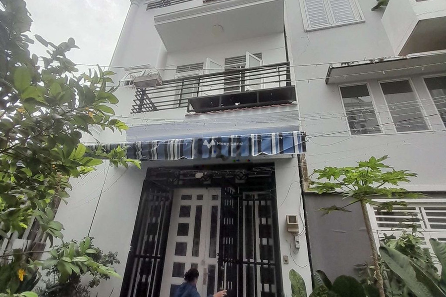 Nằm ở Phạm Hùng, Bình Hưng, cho thuê nhà, thuê ngay với giá hạt dẻ chỉ 8.5 triệu/tháng với diện tích 40m2, căn này có 4 phòng ngủ ban công view đẹp-01