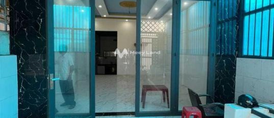 Diện tích tổng 140m2, cho thuê nhà ở vị trí tiện lợi ngay tại Nguyễn Văn Tiên, Biên Hòa thích hợp kinh doanh-03