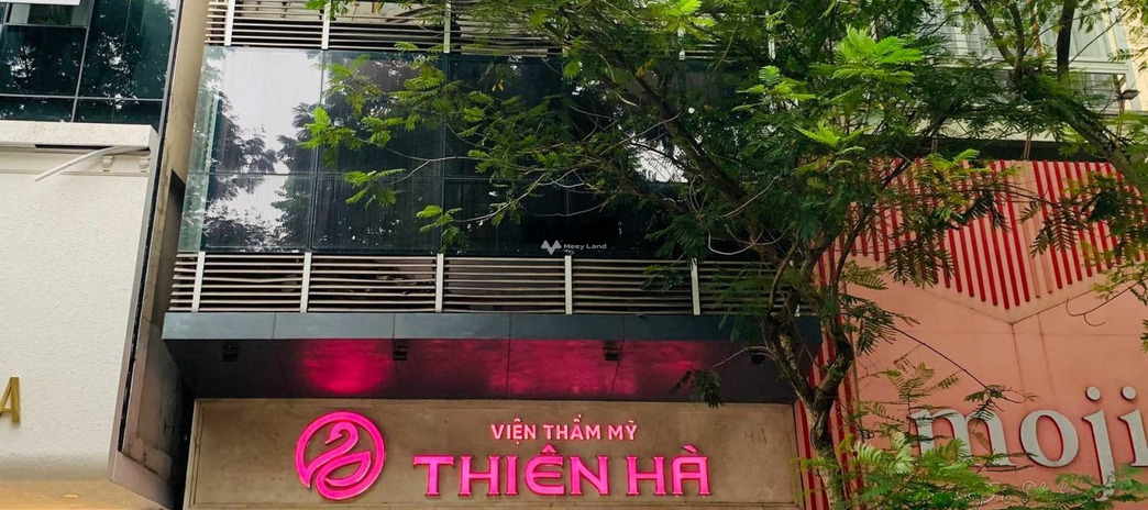 Tổng diện tích 130m2, cho thuê nhà ở vị trí đẹp tọa lạc tại Vũ Phạm Hàm, Cầu Giấy giao thông đông đúc