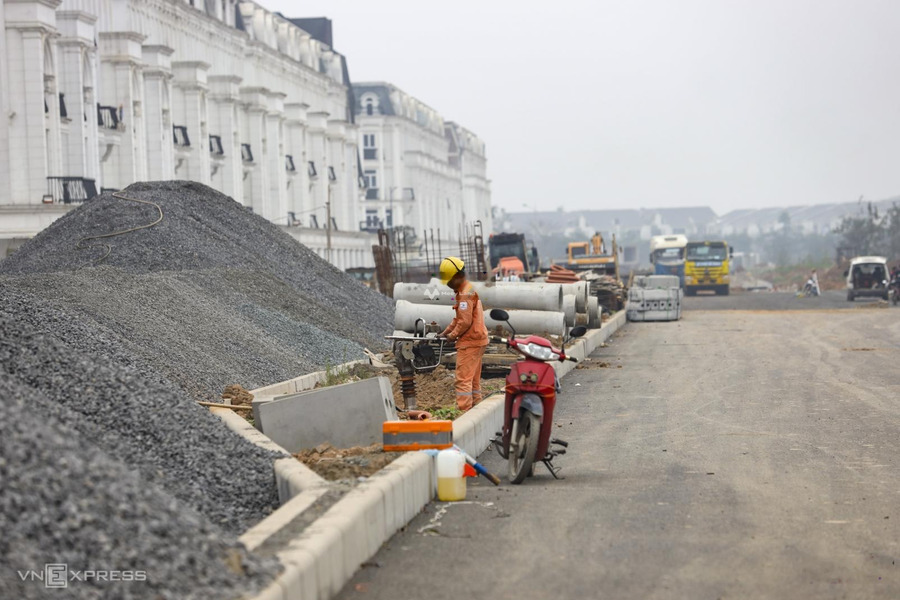 29.7 tỷ, bán liền kề có diện tích tiêu chuẩn 198m2 tọa lạc ở Dương Nội, Hà Nội, hướng Đông - Nam lh ngay!-01