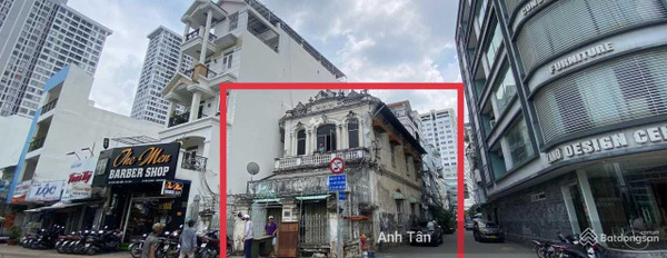 Bán nhà ở có diện tích chung là 222m2 bán ngay với giá siêu khủng chỉ 85 tỷ vị trí đặt ở trung tâm Quận 4, Hồ Chí Minh-02