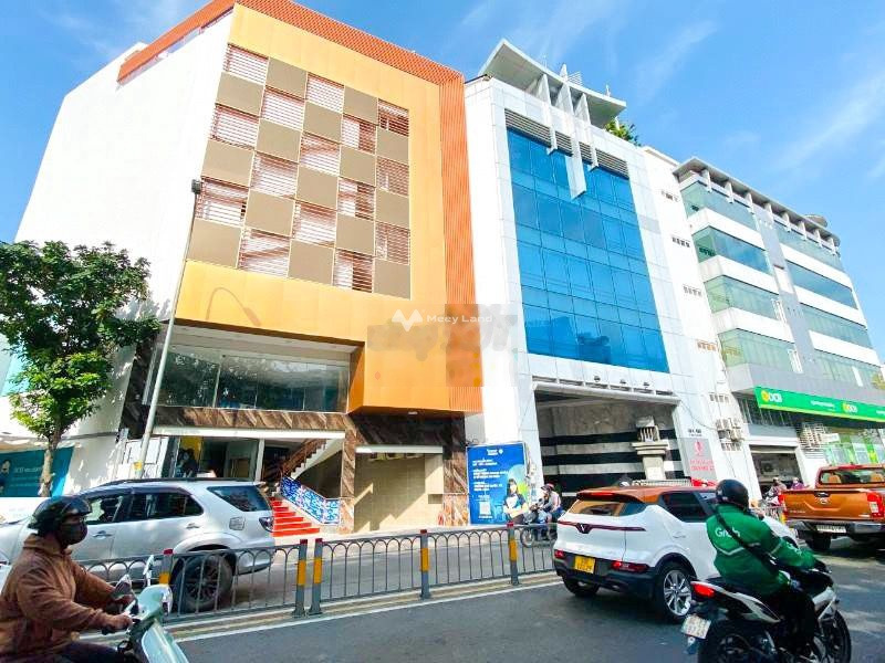 Cho thuê nhà ngay tại Tân Bình, Hồ Chí Minh, thuê ngay với giá quy định chỉ 200 triệu/tháng diện tích chung 1680m2, nhìn chung bao gồm 6 phòng ngủ-01