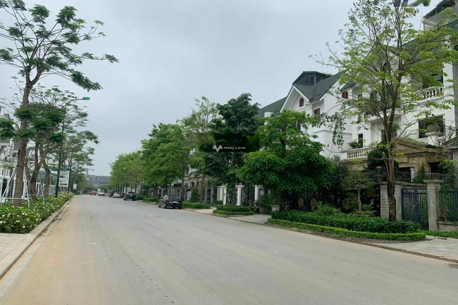 Bán biệt thự vị trí thuận lợi ngay ở Phú Thượng, Hà Nội. Diện tích 330-01