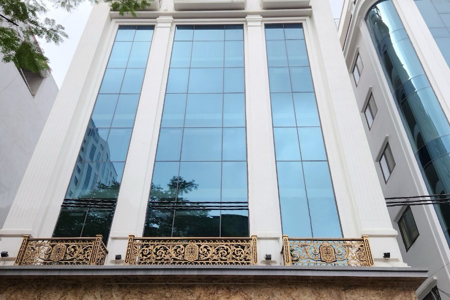 Bán tòa văn phòng mặt phố Nguyễn Phong Sắc, 90m2, 6 tầng, mặt tiền 6,5m, thang máy-01