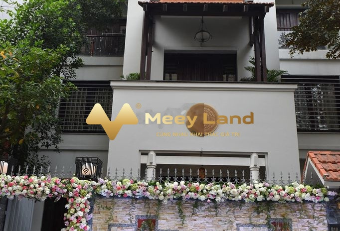 Bán nhà ở diện tích khoảng 172 m2 bán ngay với giá đặc biệt 36 tỷ mặt tiền nằm tại Phường Thảo Điền, Hồ Chí Minh