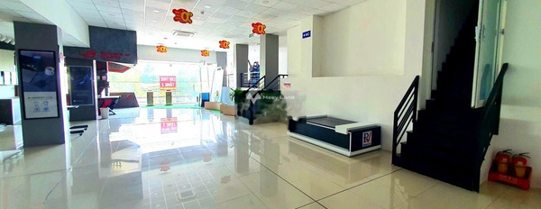 Do dịch bệnh cho thuê mặt bằng có diện tích chính 250m2 vị trí thuận lợi tại Thái Nguyên, Phương Sài thuê ngay với giá siêu ưu đãi 70 triệu/tháng-03