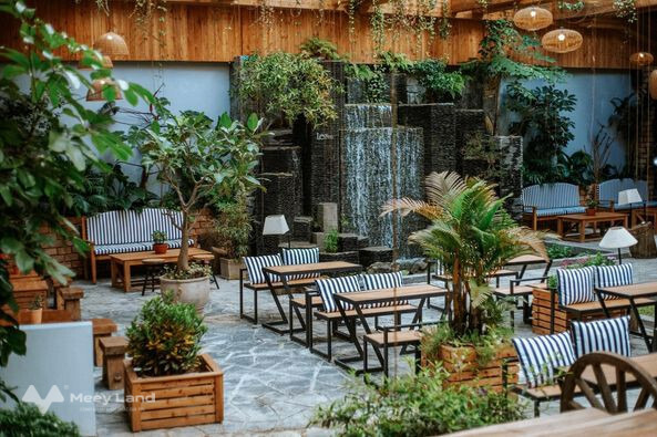 Cho thuê/sang nhượng quán cafe vila và sân vườn thiết kế đẹp, sang trọng theo phong cách châu âu-01