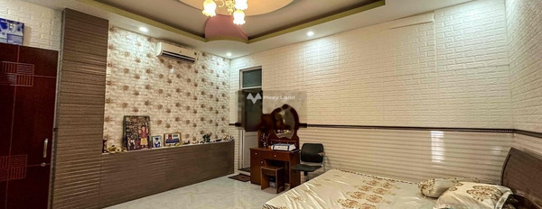 Nhà có 5 phòng ngủ bán nhà ở diện tích 360m2 bán ngay với giá mềm 56 tỷ vị trí đẹp Đạo Thạnh, Tiền Giang, hướng Đông-03