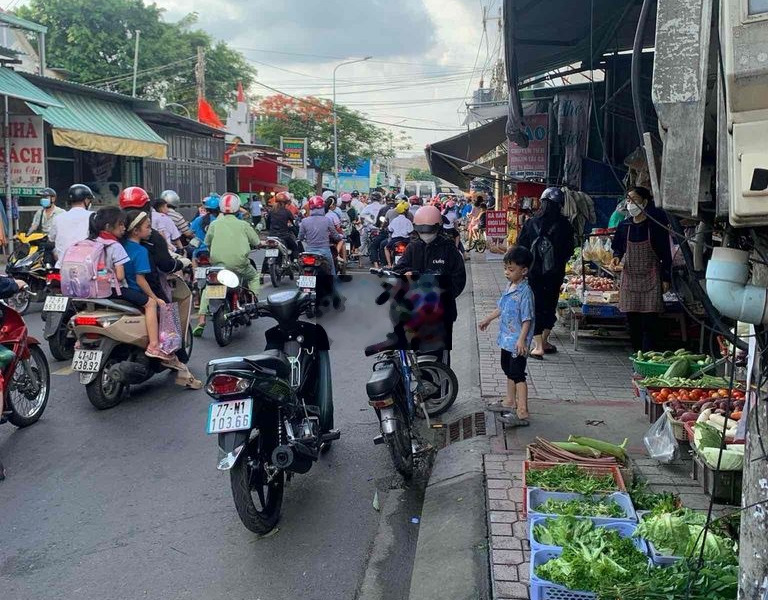 Bán Dãy Trọ 21 Căn Và Nhà Gác Lững Ngay KDC Việt Sing Giáp KCN Vsip 1 -01