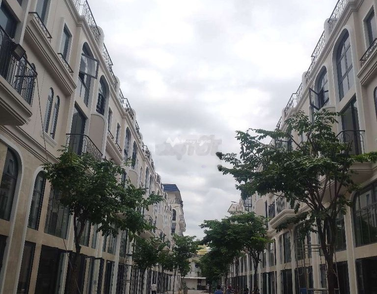 Nhà có 4 phòng ngủ bán nhà giá bán chính chủ 7.5 tỷ diện tích rộng 90m2 nằm ngay bên trong Bình Chánh, Hồ Chí Minh-01