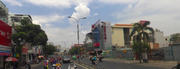 Vị trí mặt tiền nằm tại Phan Đăng Lưu, Hồ Chí Minh bán nhà giá bán công khai 340 tỷ-03