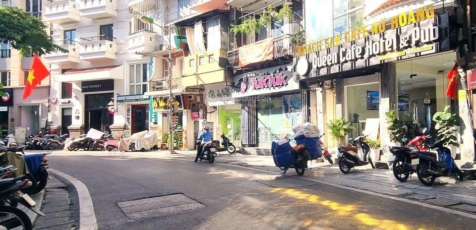 Chính chủ bán nhà 65m2 mặt phố Mã Mây kinh doanh quán cafe dòng tiền cực cao. Giá 55 tỷ Q Hoàn Kiếm 