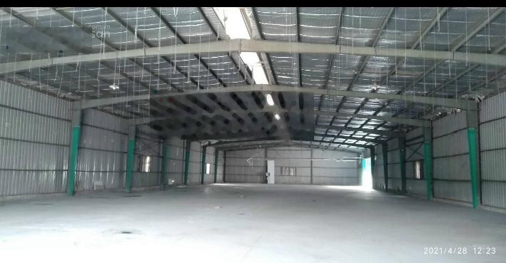 Cho thuê 3000m2 kho xưởng tại KM 16. Đại Lộ Thăng Long. Dựng khung thép chữ U chắc chắn. Cao 5,5m2 