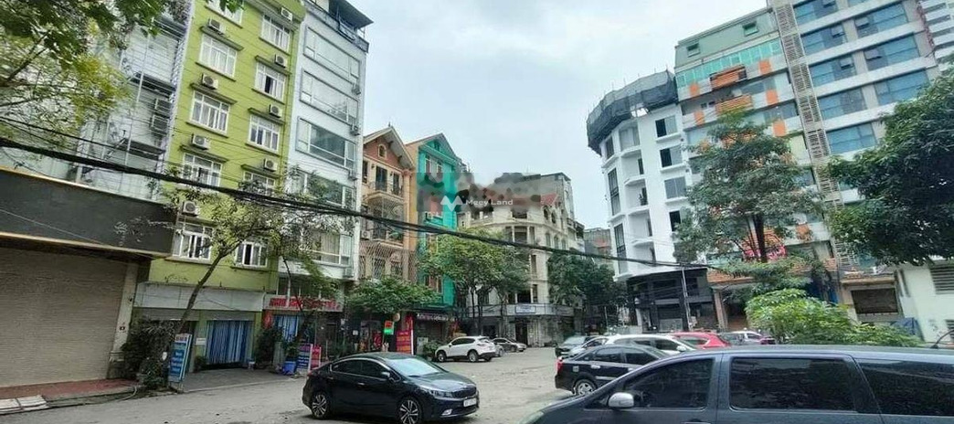 Bán hộ căn nhà vị trí đặt gần Mai Dịch, Hà Nội diện tích rộng 65m2 ngôi nhà có 8 PN 6 WC liên hệ chính chủ.