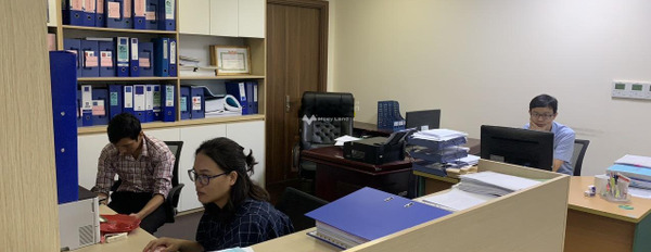 Cho thuê sàn văn phòng thuê ngay với giá siêu rẻ từ 35 triệu/tháng nằm trên Vũ Phạm Hàm, Trung Hòa diện tích thực khoảng 180m2-03