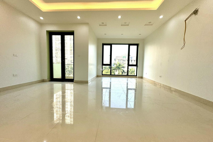 Tổng diện tích là 120m2, cho thuê nhà ở vị trí cực kì thuận lợi ngay tại Hoài Đức, Hà Nội, ngôi nhà gồm 8 phòng ngủ, 6 WC nhà phong thủy tốt-01