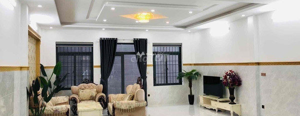 Căn nhà bao gồm 10 PN, bán nhà ở diện tích gồm 164m2 bán ngay với giá cơ bản từ 26 tỷ vị trí thuận lợi tại Nguyễn An Ninh, Phường 7 hướng Tây Nam-03