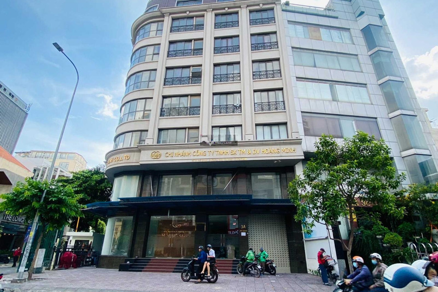 Tòa building góc 2 mặt tiền ốp kính mới 100%, hơn 2.000m2 - Số 3 Phổ Quang, Quận Tân Bình -01