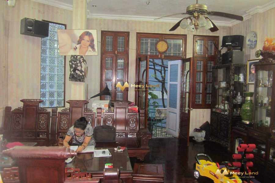 Bán nhà mặt tiền nằm ngay tại Bà Triệu, Hà Nội-01