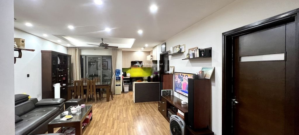 Cho thuê chung cư vị trí đặt nằm tại Trung Kính, Yên Hòa, trong căn này có tổng 2 PN, 2 WC giá ưu đãi