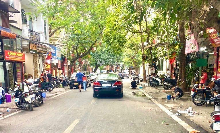 Bán nhà bán ngay với giá tốt bất ngờ chỉ 28.7 tỷ có diện tích 46m2 mặt tiền tọa lạc tại Ba Đình, Hà Nội