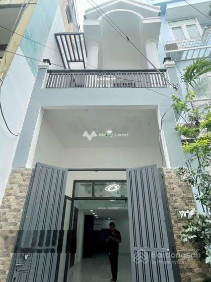 Cho thuê nhà có diện tích thực 65m2 vị trí thuận lợi ở Phú Nhuận, Hồ Chí Minh giá thuê khởi đầu 20 triệu/tháng, tổng quan trong nhà 3 PN, 4 WC-01