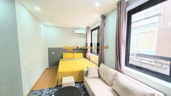 Cho thuê căn hộ Trần Phú, Quận 5. Diện tích 28m2, giá 7,5 triệu/tháng