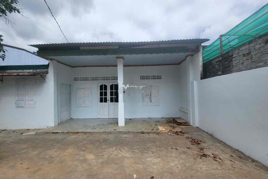 Cho thuê nhà có diện tích sàn 264m2 vị trí nằm ở Buôn Ma Thuột, Đắk Lắk giá thuê đàm phán chỉ 2.5 triệu/tháng, căn nhà có tổng cộng 2 phòng ngủ-01