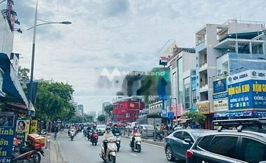 Ở tại Nguyễn Văn Cừ, Hồ Chí Minh, bán nhà, bán ngay với giá đề cử 28 tỷ có diện tích chung 300m2, trong căn nhà này gồm 6 PN lh xem trực tiếp-03